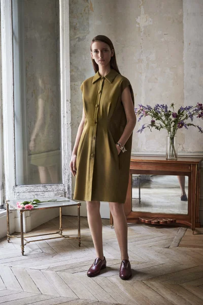 Look 30